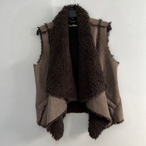 Sam Edelman Faux Sherling Vest, size large